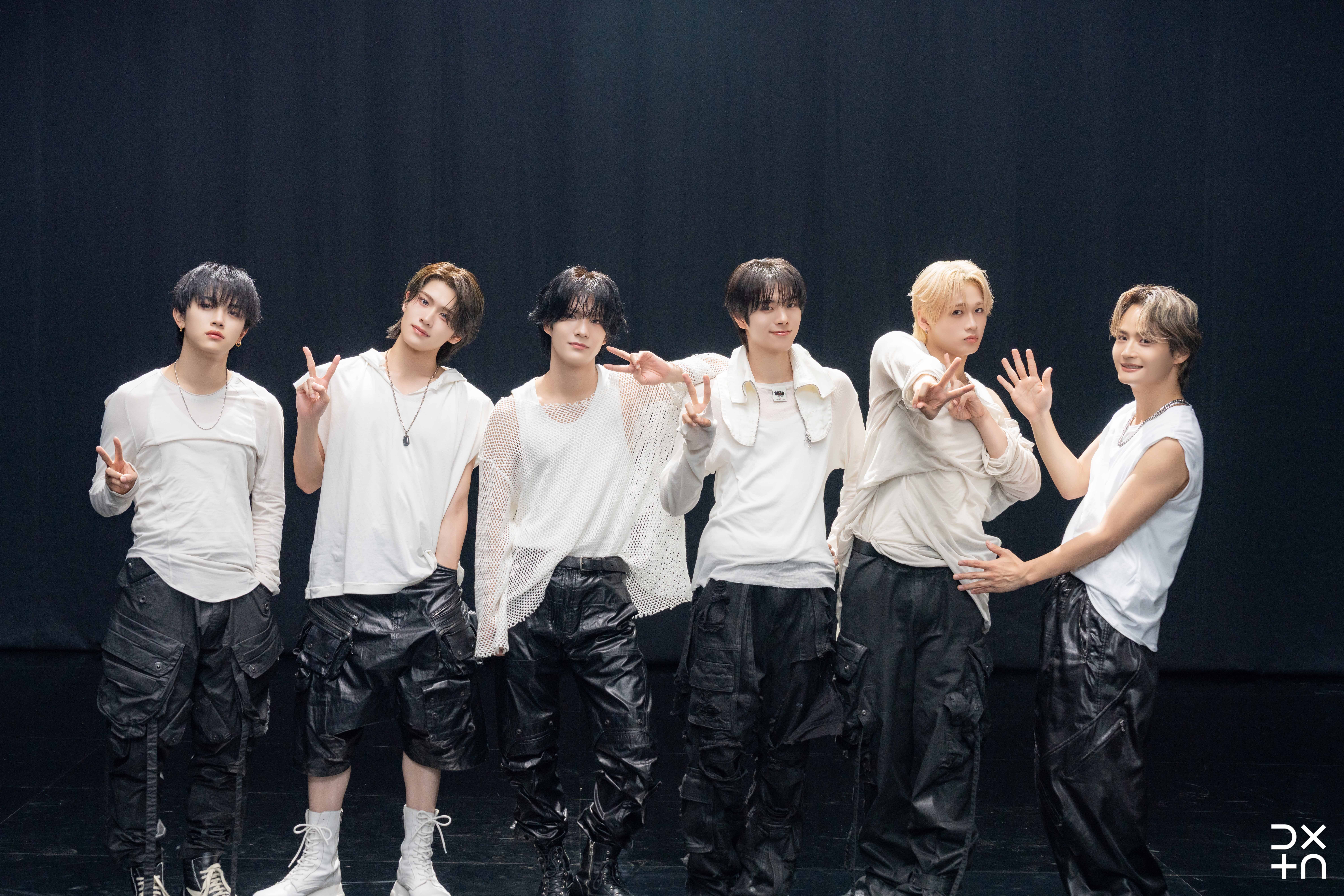 「Wanna」MV BEHIND PHOTOS